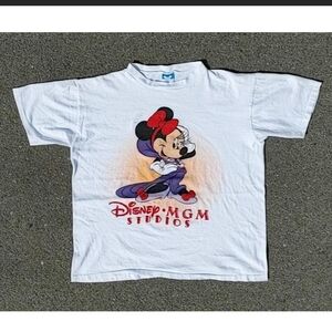 Vtg 1990s Disney Minnie Mouse MGM Grand Graphic T-Shirt Large Character Fashions
